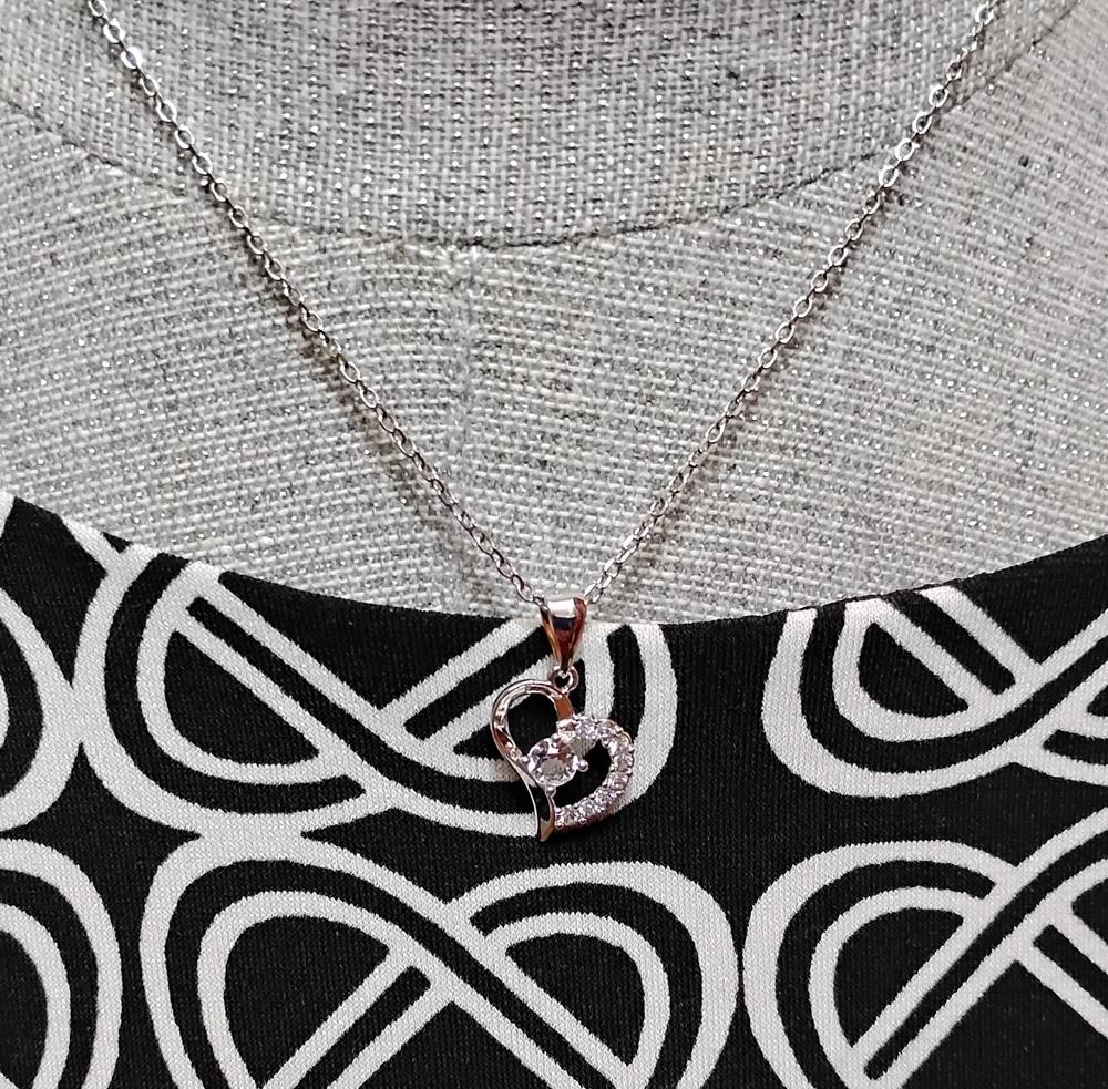 Laila "Radiant" 18k White Gold Swarovski Pendant Necklace - Customer Photo From Tanya I.