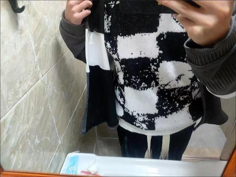 Loose Contrast Checkerboard Sweater - Customer Photo From edward.james
