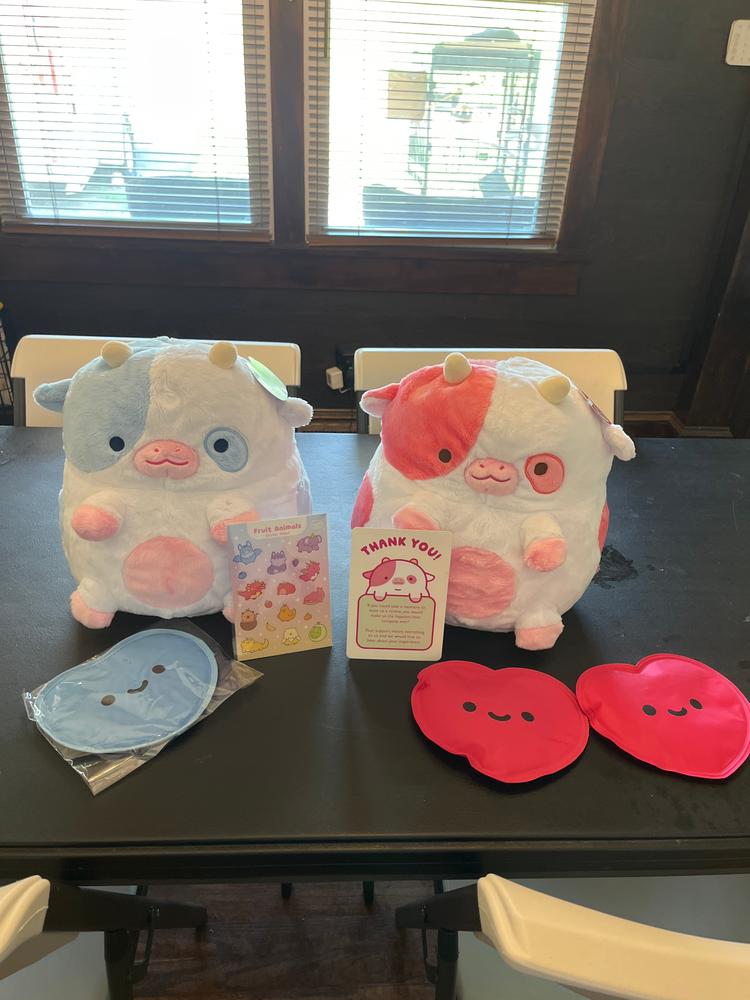 Blueberry and Strawberry Cow Bundle - Customer Photo From Areli Ordonez