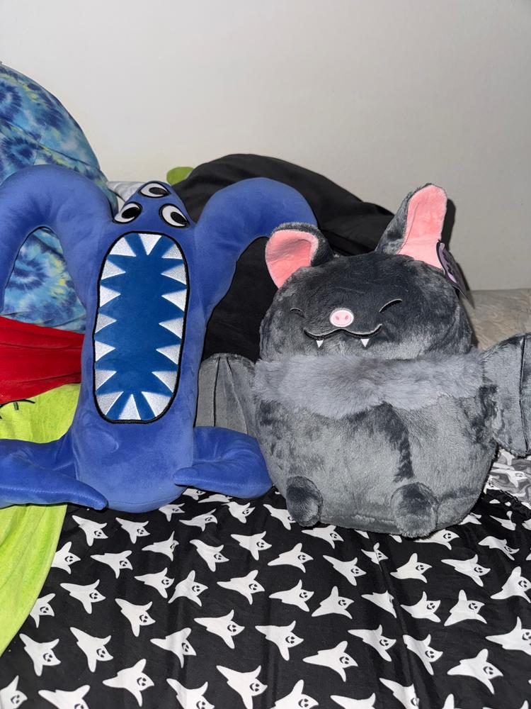 Blackberry Bat Heatable Plush - Customer Photo From Daniella Barragan