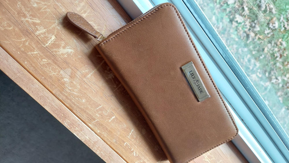 Amber Wallet - Old English Leather - Customer Photo From Kerstie Highfill