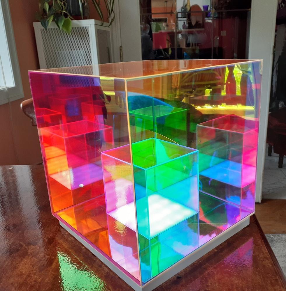 Infinity Cube Lamp: Endless Multicolored Reflections