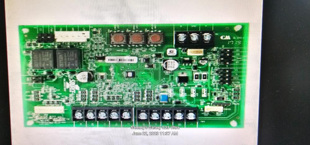 York S1-03102993000 Control Board Simplicity Lite 4 Stage For Gas 