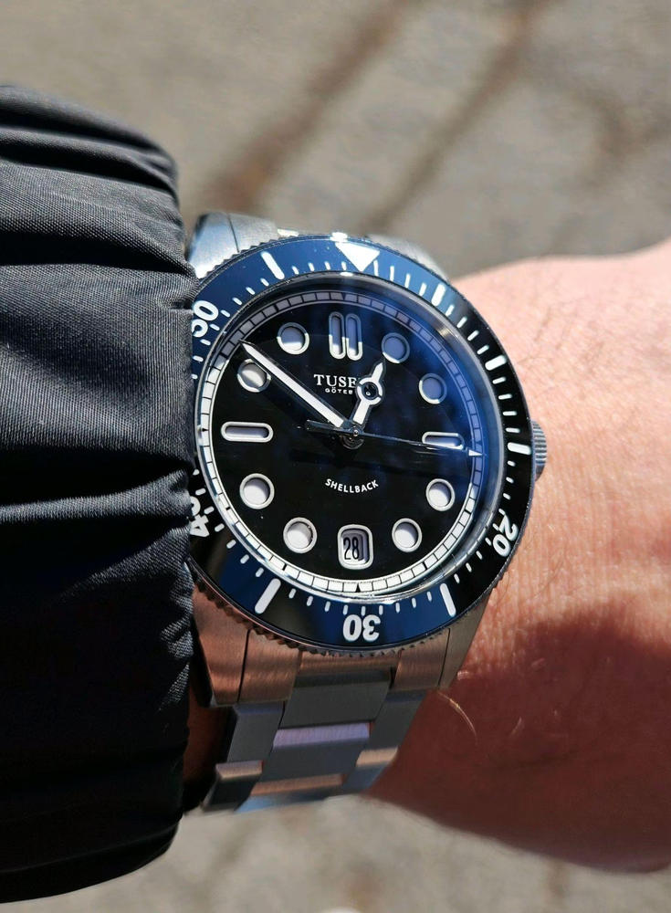 Shellback Black | Tusenö, Swedish Automatic Watches Since 2015