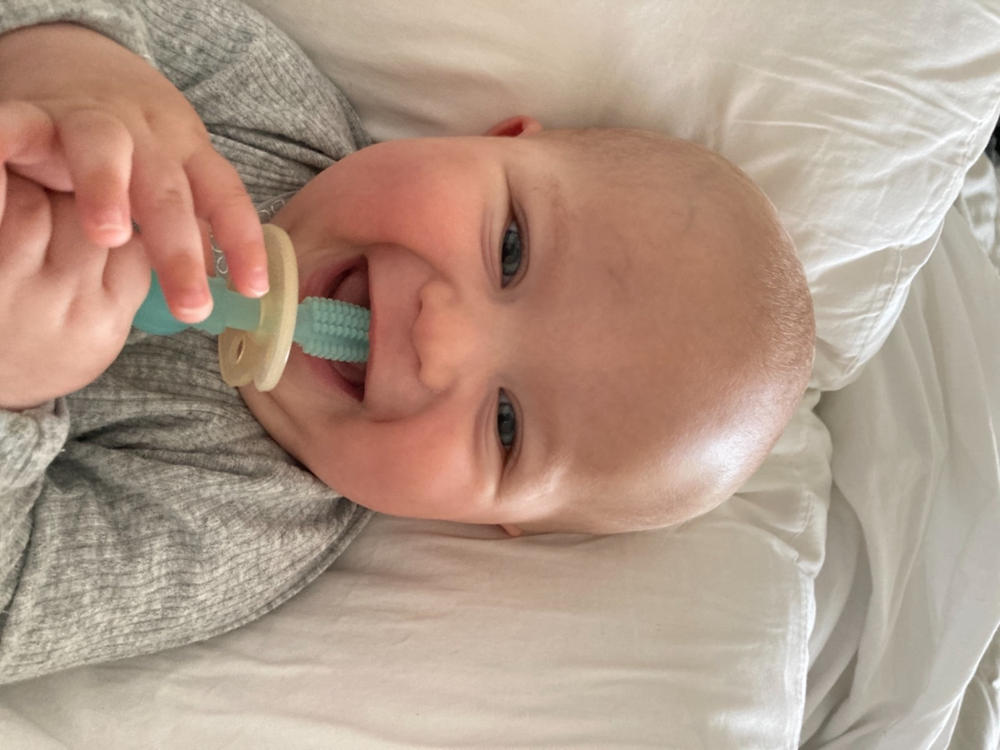 360° Silicone Toothbrush (6 months+) - Customer Photo From Laura Walker
