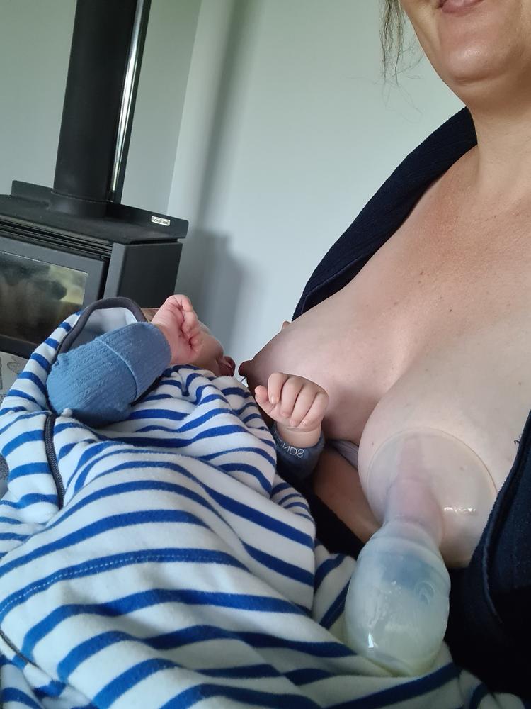 Silicone Breast Pump Flower Stopper - Customer Photo From Anonymous