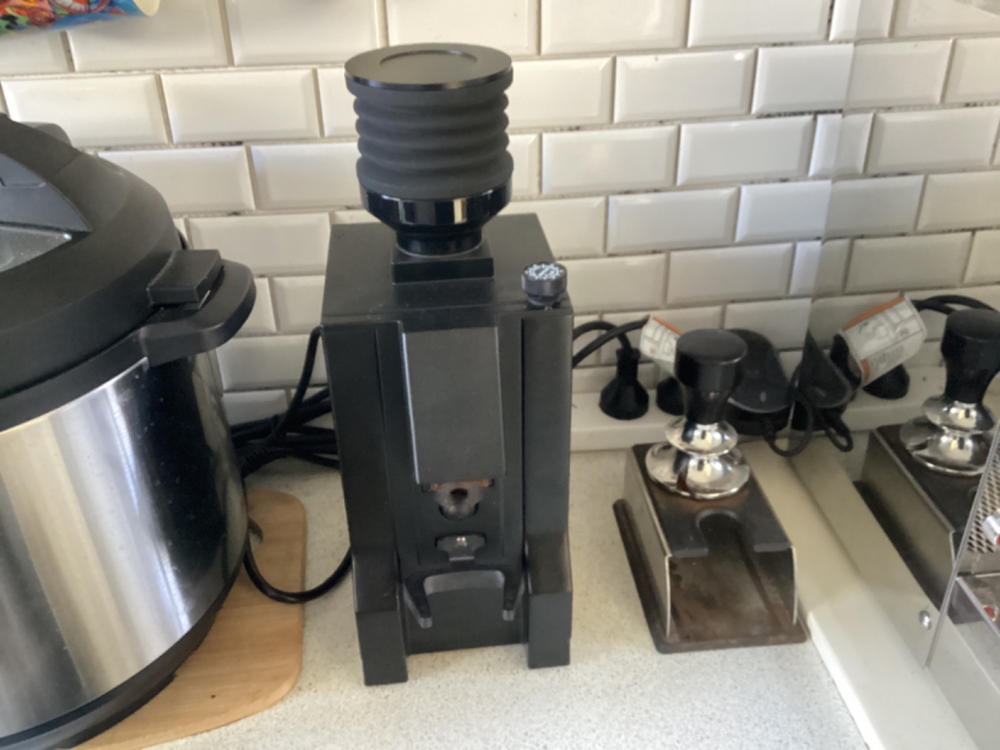 Eureka Mignon Manual Coffee Grinder - Customer Photo From CARLOS H.