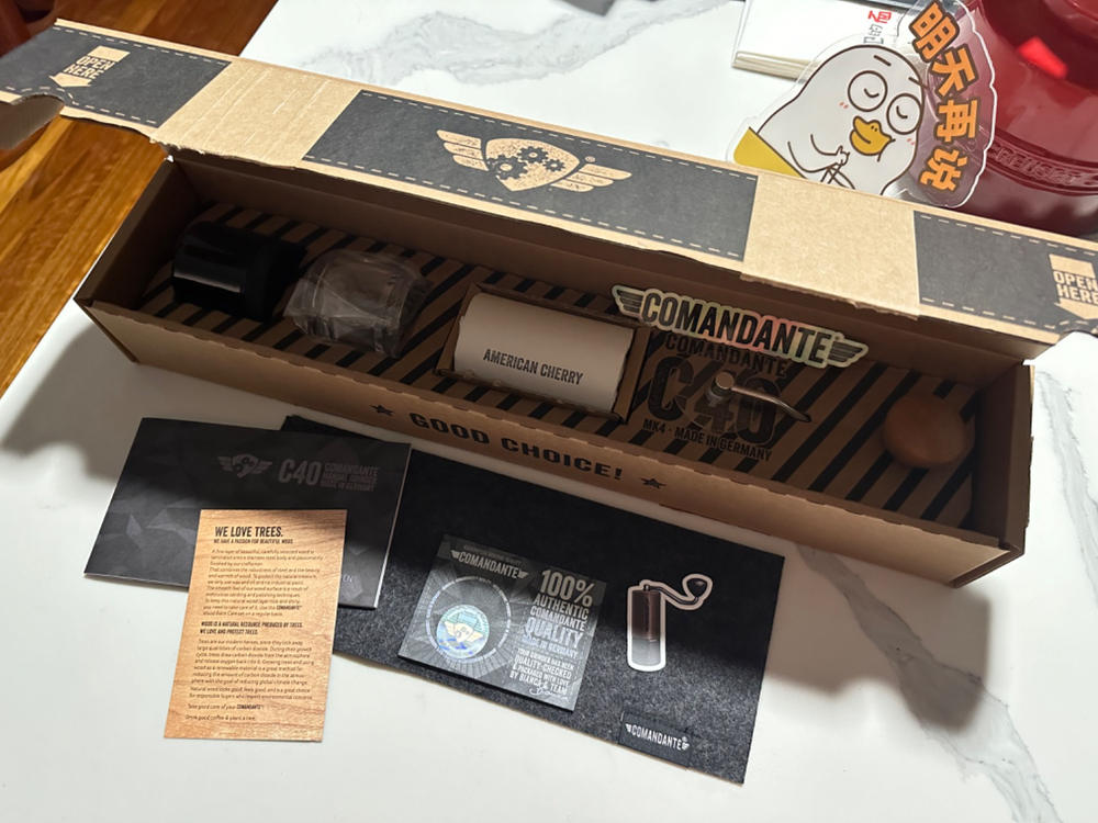 Comandante C40 MK4 Nitro Blade Coffee Grinder - Customer Photo From Amber C.