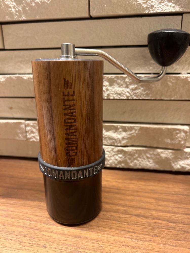 Comandante C40 MK4 Nitro Blade Coffee Grinder - Customer Photo From Kenichi Okubo