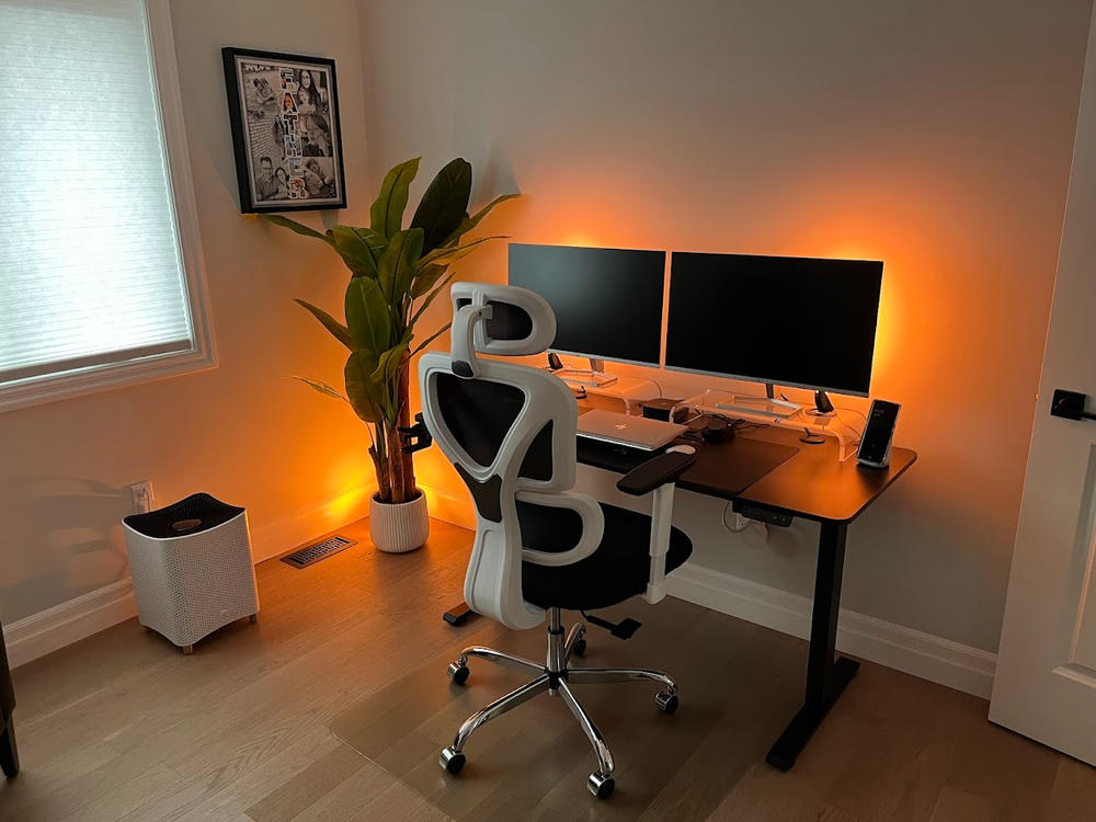 Ergo2 Series Standing Desk - Customer Photo From Drew Ekes