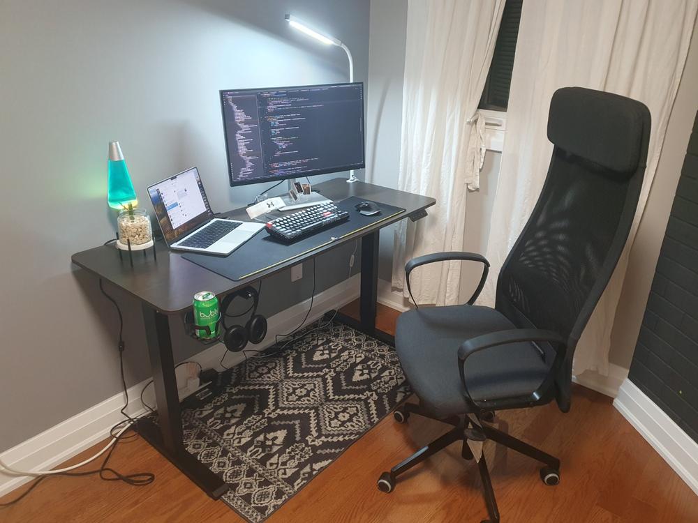Ergo2 Series Standing Desk - Customer Photo From Andrii Yanechko