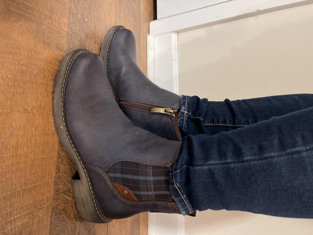 SPRING STEP NONIA BOOTIES - Customer Photo From Jaclyn Mecalis