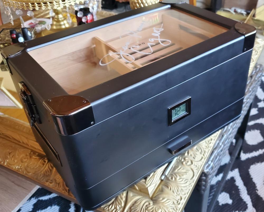 Black Edition Military Humidor - Customer Photo From Jean-Pierre M.