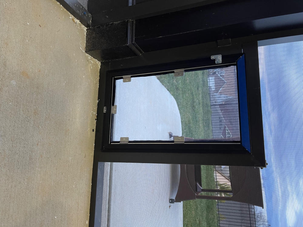 Hale Pet Door for Screens - Customer Photo From Kenneth Campbell