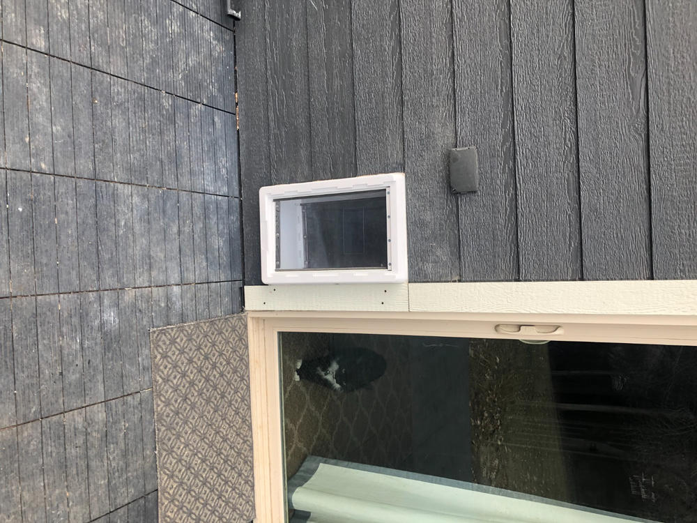 Ideal Designer Series Ruff Weather Dog Door for Walls - Customer Photo From Jeff Perrin