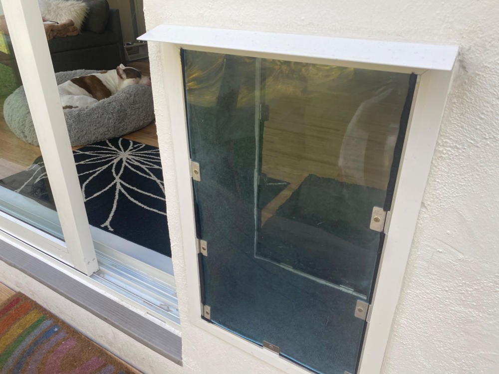 Hale Pet Doors for Thick Walls With Extra Long Tunnel - Customer Photo From Elsa Vazquez