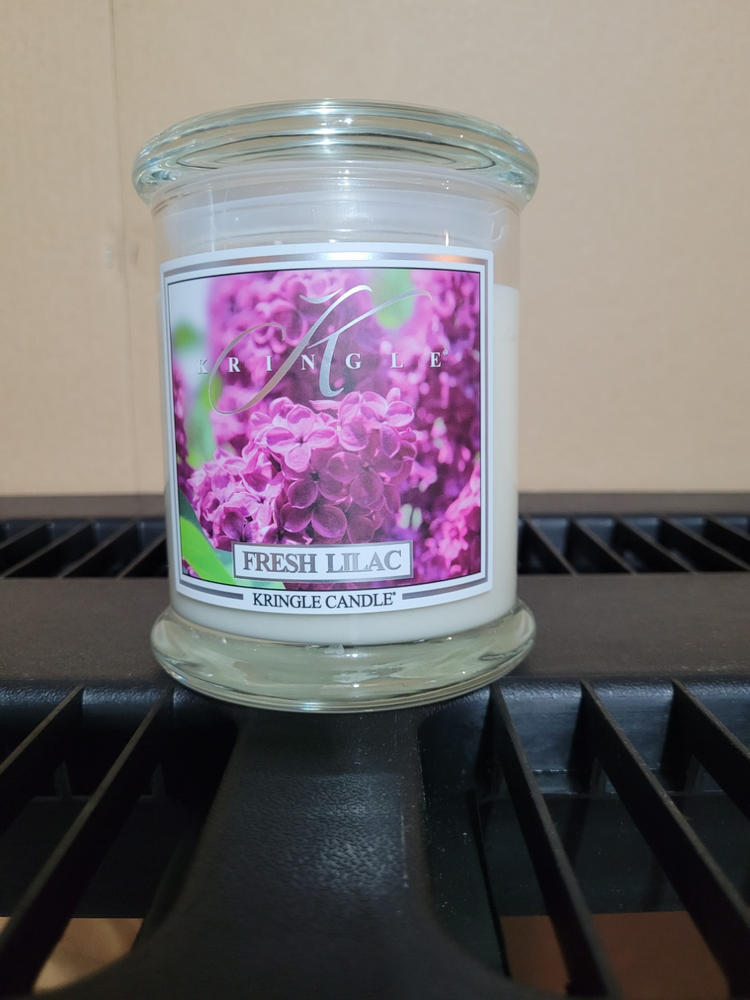 Fresh Lilac Medium 2-wick - Customer Photo From Kimberly K.