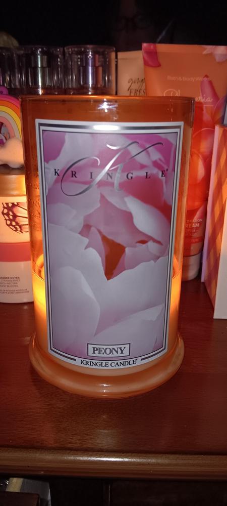 Peony | Soy Candle - Customer Photo From Kimberly E.
