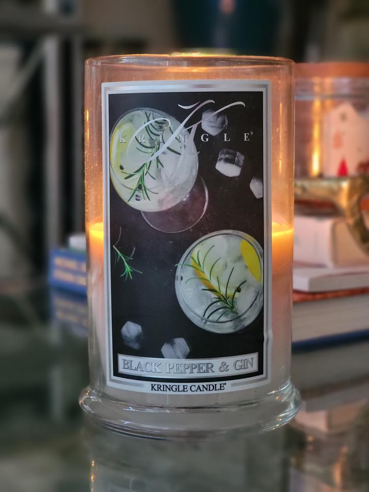Black Pepper & Gin | Soy Candle - Customer Photo From Amaya R.