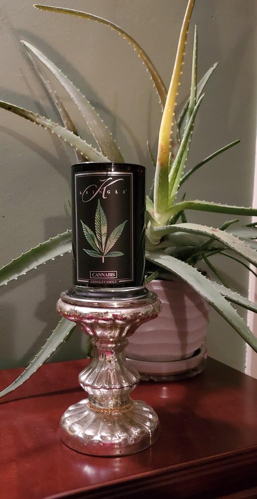 Cannabis Large 2-wick - Customer Photo From Walter P.