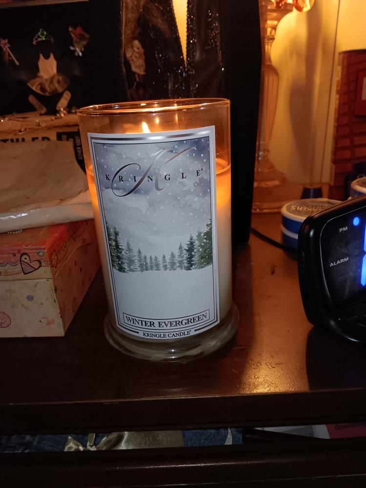 Winter Evergreen Large 2-wick - Customer Photo From Elizabeth Dornisch