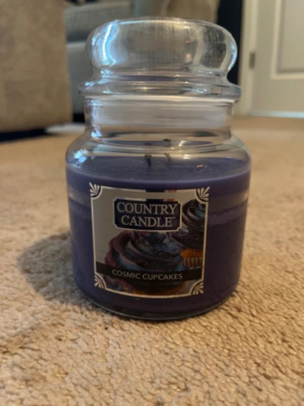 Cosmic Cupcakes | Soy Candle - Customer Photo From Gilberto Rosado
