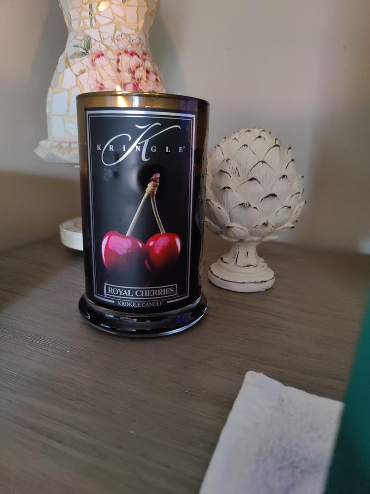 Royal Cherry Large 2-wick - Customer Photo From Susan M.