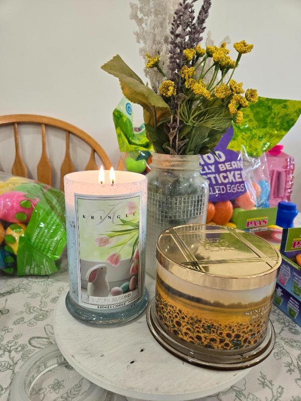 Easter Blooms Large 2-Wick - Customer Photo From Kimberly K.