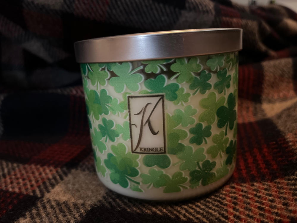 Shamrock Fields 3-Wick Candle - Customer Photo From Gilberto R.