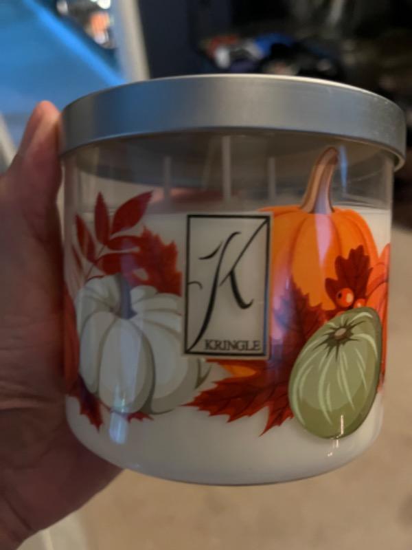 Salted Maple Pumpkin 3-Wick Candle - Customer Photo From Gilberto R.