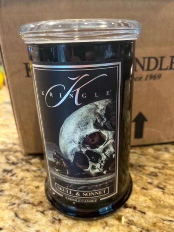 Skull & Sonnet Large 2-Wick - Customer Photo From Gilberto R.