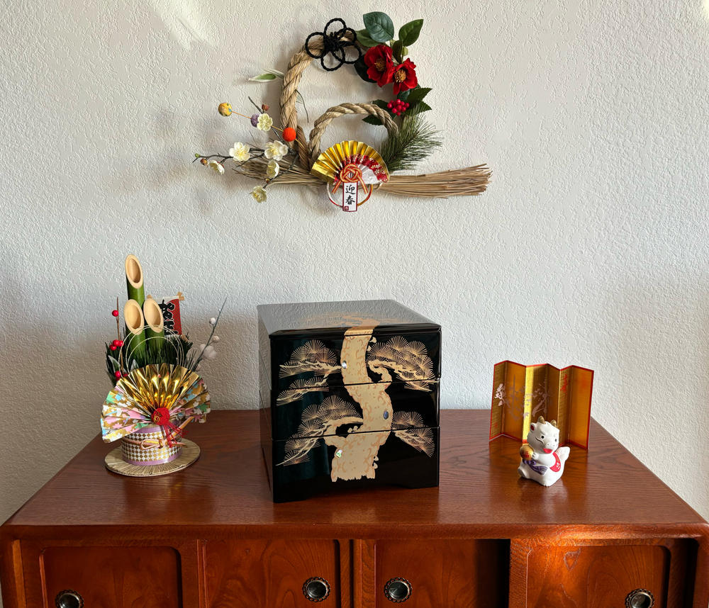 Pine Tree Yamanaka Lacquerware Three Tiers Jubako Bento Box - Customer Photo From Sarah Hodge