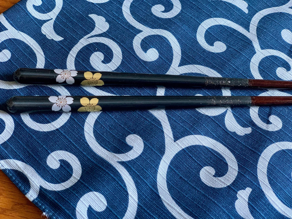 Issou Gold and Silver Sakura Wakasa Lacquer Chopsticks 21cm/8.3in or 23cm/9in - Customer Photo From Katya S.