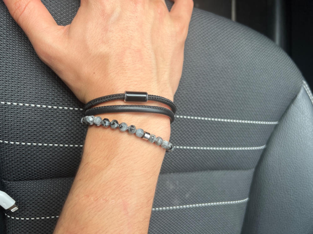 4mm Nappa leather bracelet with custom Onyx stone - Customer Photo From Elias J.