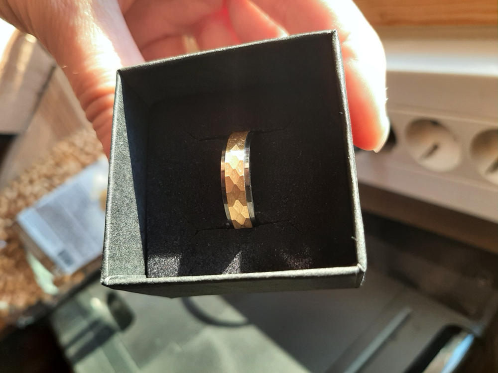 6mm Titanium ring with black & gold finish - Customer Photo From Merle T.