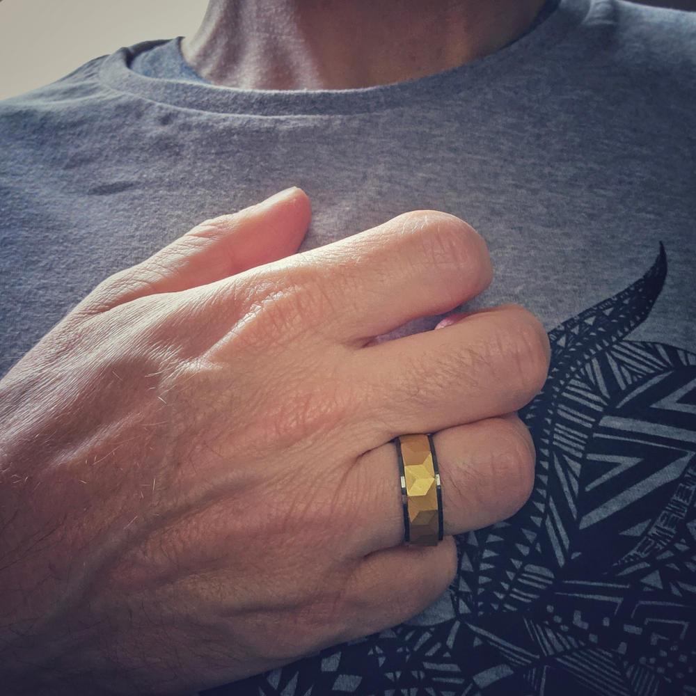 8mm Titanium ring with black & gold finish - Customer Photo From Olivier D.