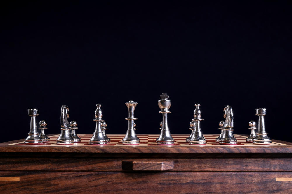 CLASSIC METAL STAUNTON Chessmen (Small) - Gold/Silver - Customer Photo From Tenio Tenev