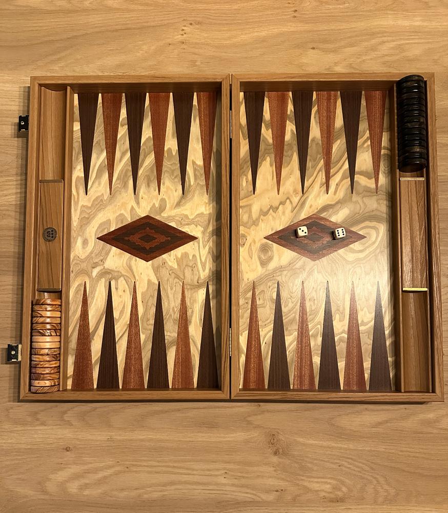 Premium handgemaakte Olive Burl Backgammon-set met olijfhouten dammen - Customer Photo From Kurt Van Der Elst