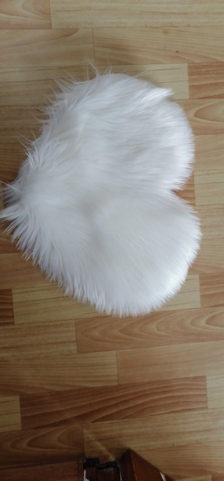 Love Heart Shaped Faux Sheepskin Fur Rug (Various Color) - Customer Photo From A***a
