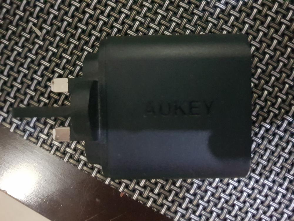 AUKEY 2-Port 36W Wall Charger with QC 3.0 - Black - PA-T16 - Customer Photo From Aliyan S.