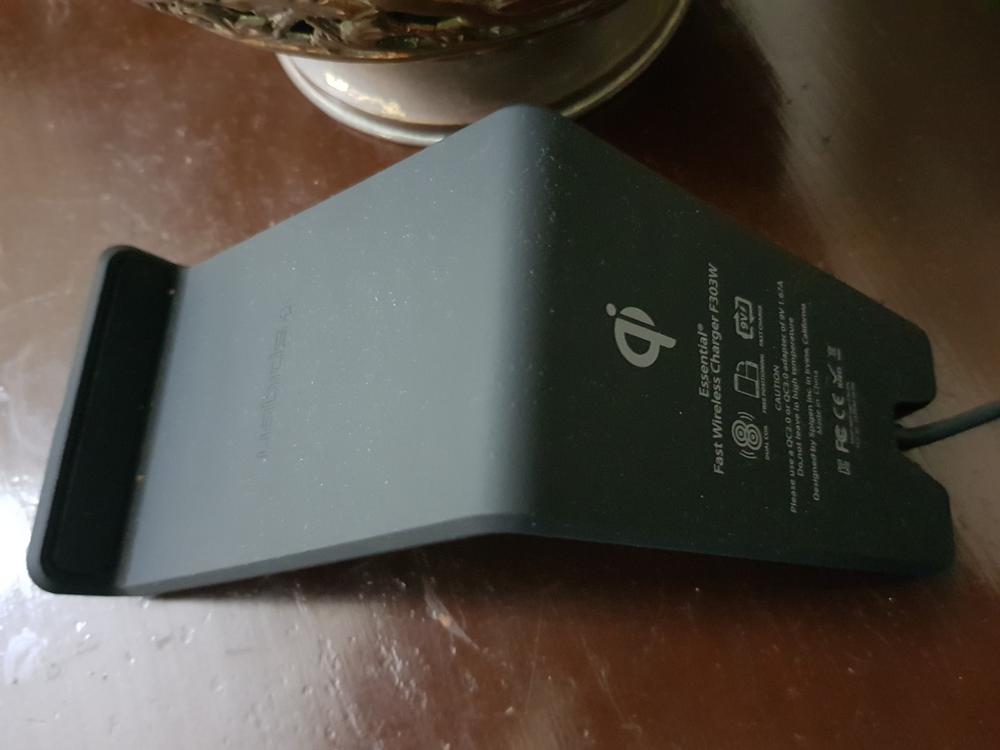 Spigen F303W Wireless Fast Charger for all Qi Certified Devices - Black - Customer Photo From Anonymous