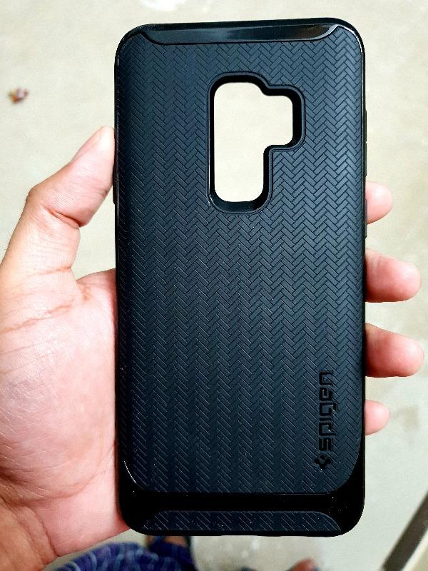 Samsung Galaxy S9 Plus Spigen Original Neo Hybrid Dual Layer Case - Shiny Black - Customer Photo From Sarmad J.