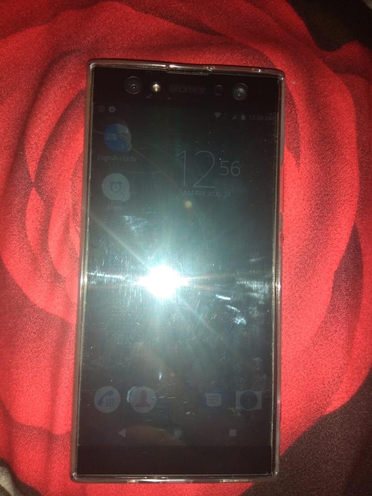 Mocolo Sony Xperia XA2 Ultra 3D Edge to Edge Tempered Glass - Black - Customer Photo From Anonymous