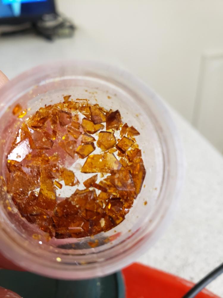 Cosmic Concentrates Premium Shatter 1g - Bubba Kush - Customer Photo From Marc Philippon