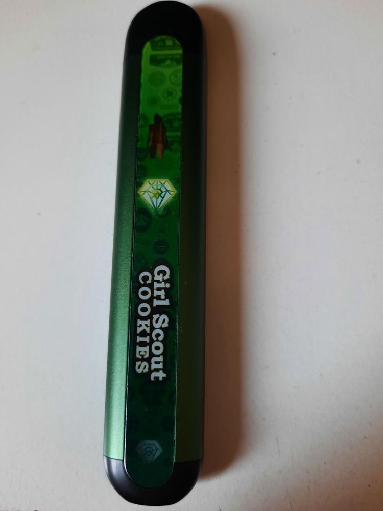 Diamond Concentrates Disposable 2 GRAM Vape Pen – Girl Scout Cookies THC Distillate - Customer Photo From Sabrina Fournier