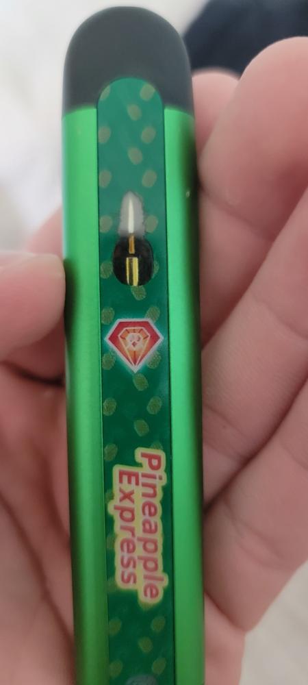Diamond Concentrates Disposable 2 GRAM Vape Pen – Pineapple Express THC Distillate - Customer Photo From Pierre-André Goulet