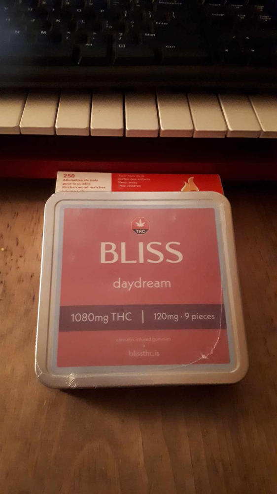 Bliss Edibles 1080mg THC - Sweet Escape - Customer Photo From Roberto Côté