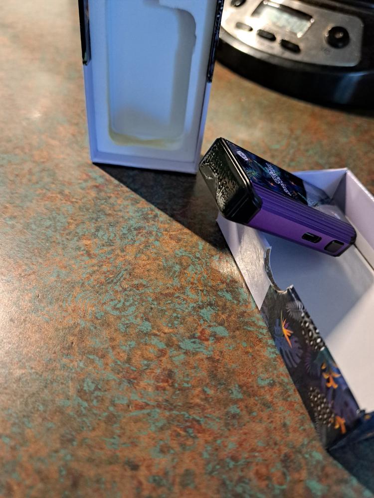 Diamond Concentrates Disposable 3 GRAM Vape Pen – Blackberry Kush THC Distillate - Customer Photo From Nathalie Houle