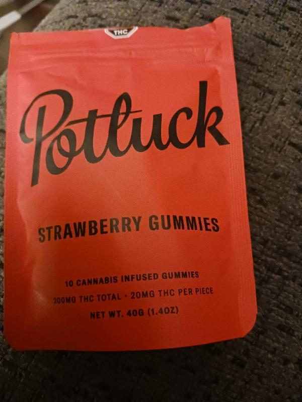 Potluck Edibles 200mg THC Gummies - Strawberry - Customer Photo From Estelle Derasp