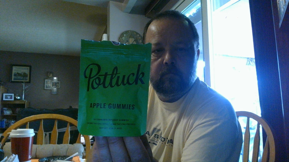 Potluck Edibles 200mg 1:1 THC/CBD Gummies - Apple - Customer Photo From Dave Whiffen